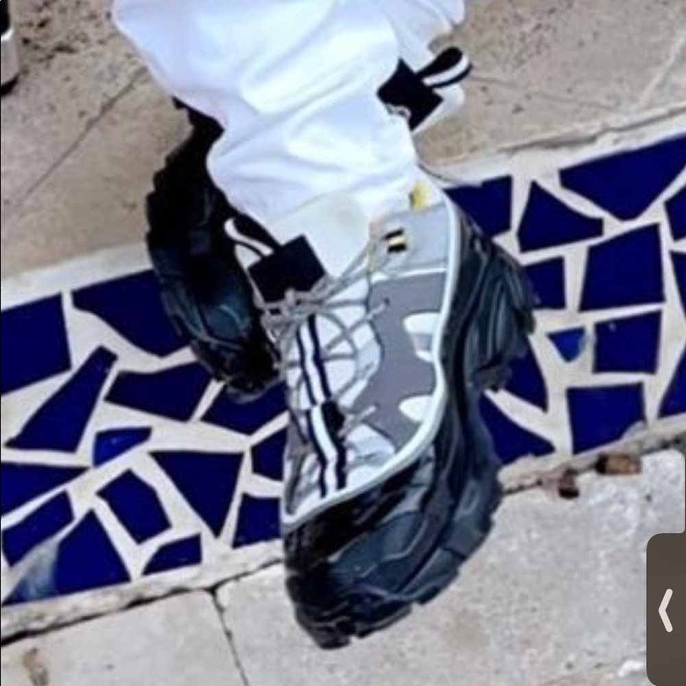 The shoe is in great condition, they a size 9.5